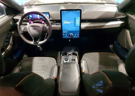 2022 Ford Mustang Mach-E Gt z USA, uszkodzony, nr VIN 3FMTK4SE8NMA05129